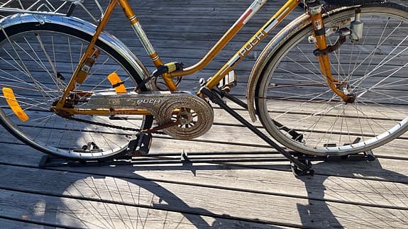 Cykelställ för lasthållare / takräck