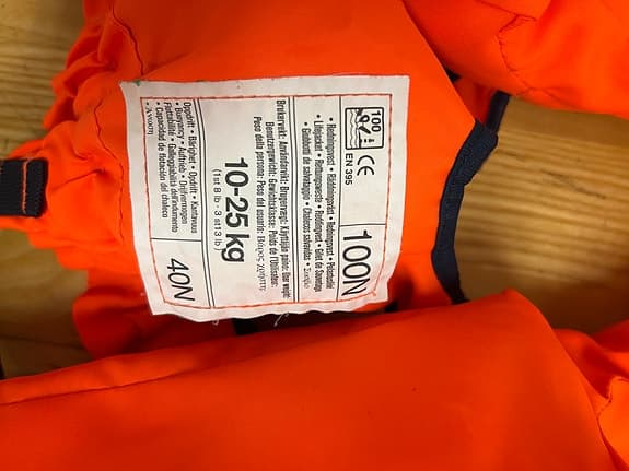 Helly Hansen flytväst barn 10–25 kg orange