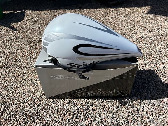 Spiuk tempohjälm vit/silver cykelhjälm, strl M