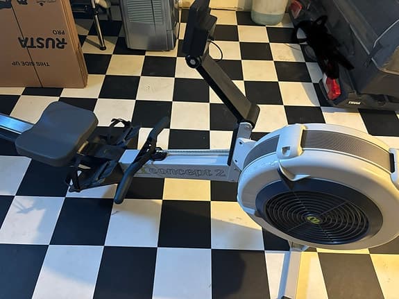 Concept2 roddmaskin med PM5-monitor