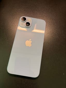Ljus blå iPhone 14