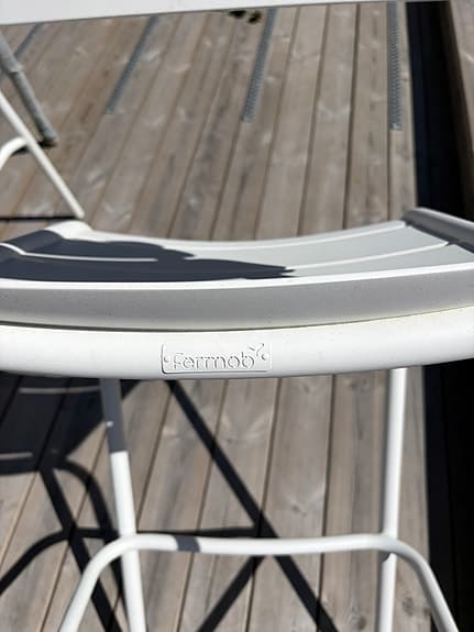 4 Luxembourg barstol, med ryggstöd, cotton white från Fermob av Frederic Sofia.