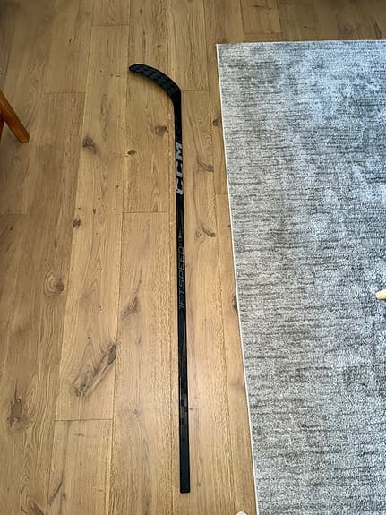 CCM hockeyklubba Jetspeed FT7 Pro right