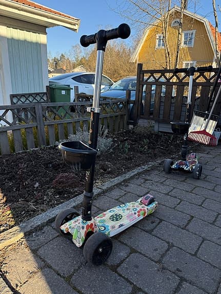 Sparkcykel med Batterifria LED fram- och bakhjul