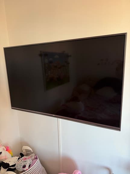 LG 49” Ultra HD 4K TV