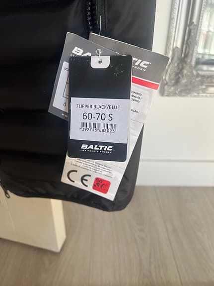Baltic Flipper flytväst stl 60–70 svart/blå