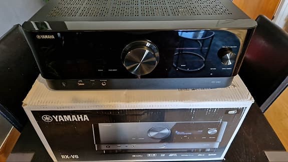 Yamaha RX-V6A hemmabioreceiver svart (nyskick)