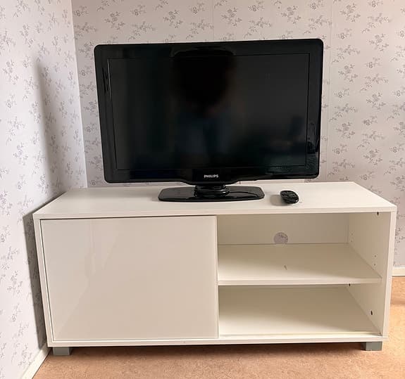 Vit Tv-bänk + 32 Tum Philips 1080p Full HD TV