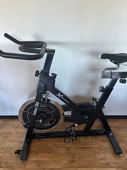 X-erfit indoor 250 spinningcykel svart