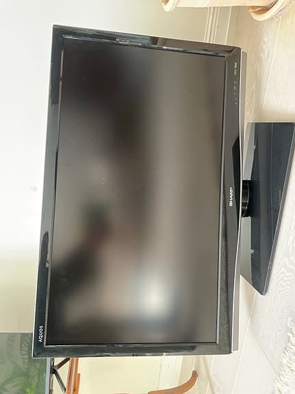 Sharp TV svart med HDMI och flera ingångar