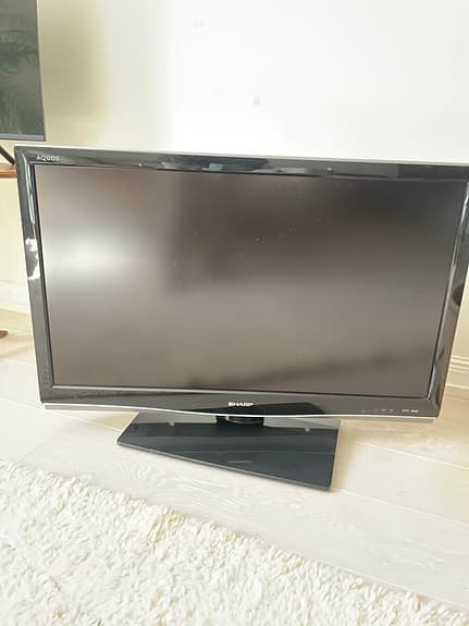 Sharp TV svart med HDMI och flera ingångar