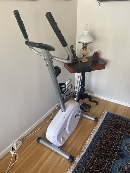 Benefit B425 motionscykel med display