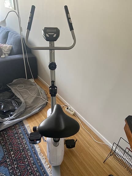Benefit B425 motionscykel med display