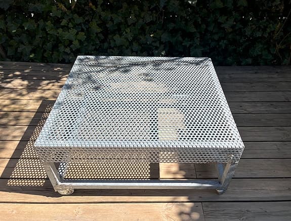 Trädgårdsbord / växtbord / planteringsbord