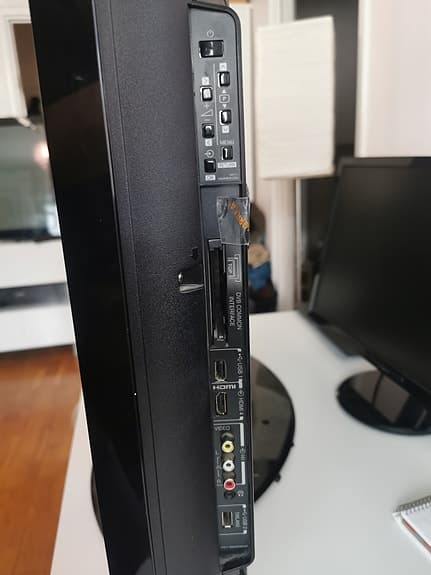 Toshiba 40" LCD-TV – 40RV733 – Fungerar felfritt