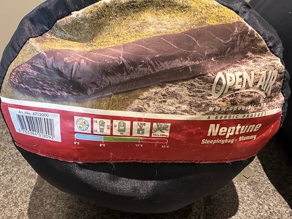Tält för 2 pers inkl sovsäckar - knappt använt