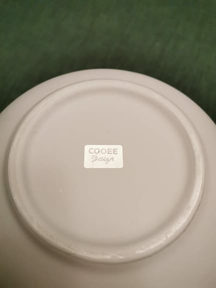 Cooee ball vase grey