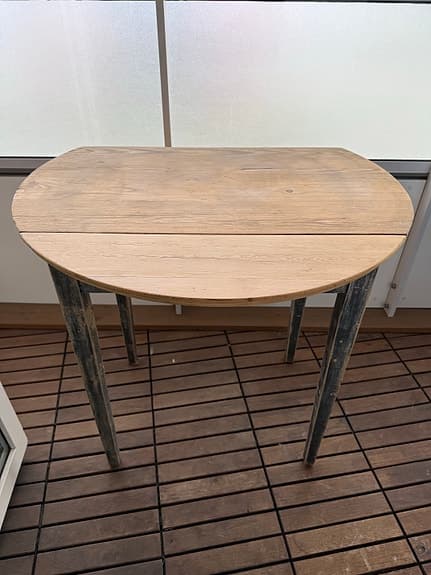 Gammalt runt slagbord