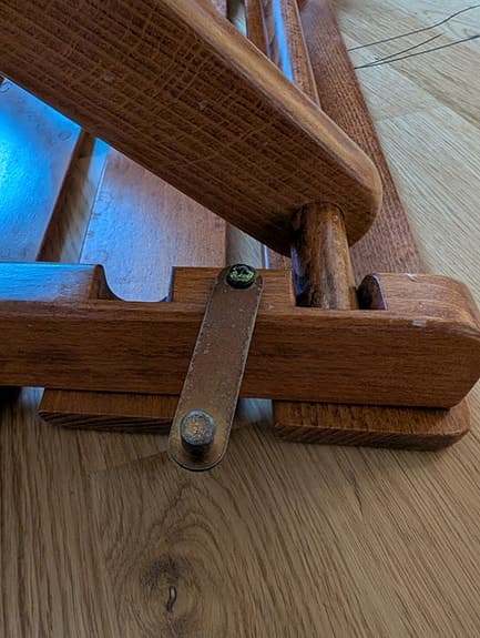 2 st mindre bord i fint trä