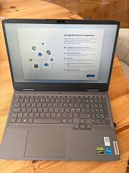 Lenovo LOQ Gaiming laptop 15,6" grå