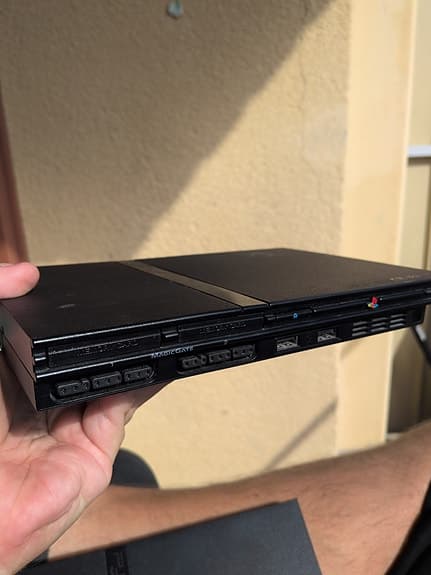 Sony Playstation 2 Slim spelkonsol svart inkl dosa och minneskort