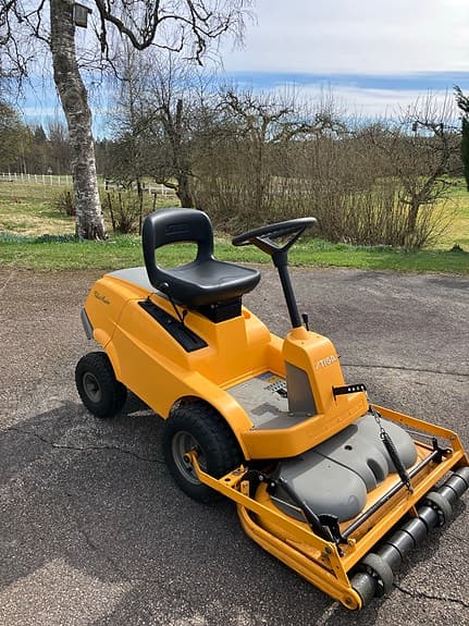 Stiga Master 7000kr eller högstbjud , Stiga handklippare 900kr eller högstbj.