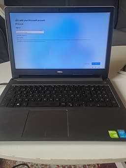 Dell bärbar dator 15 tum grå