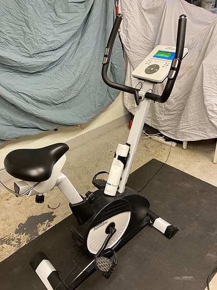Monark Homeline motionscykel svart/vit
