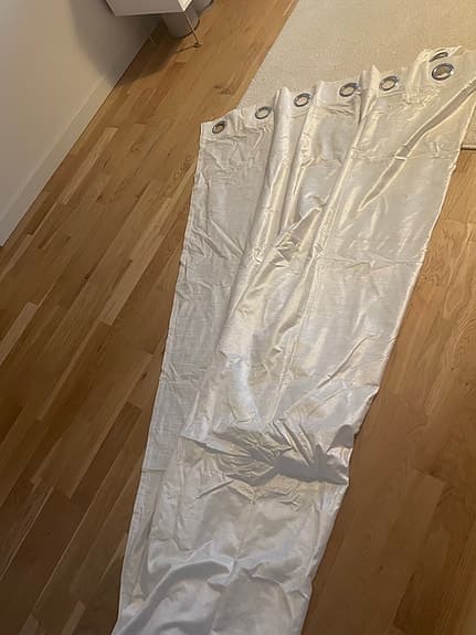 Ellos vit gardin med öljetter