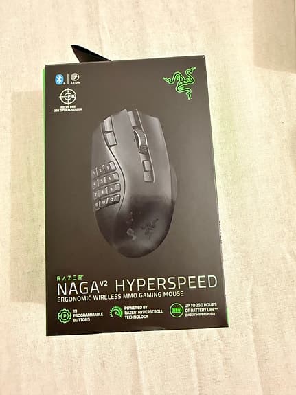 Razer Naga V2 Hyperspeed trådlös gamingmus svart