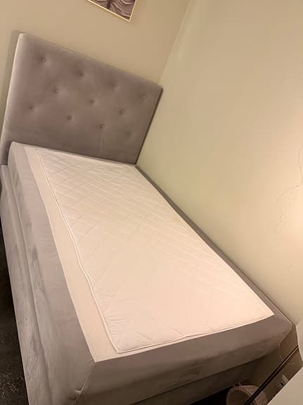 Mio säng med madrass 120x200 grå