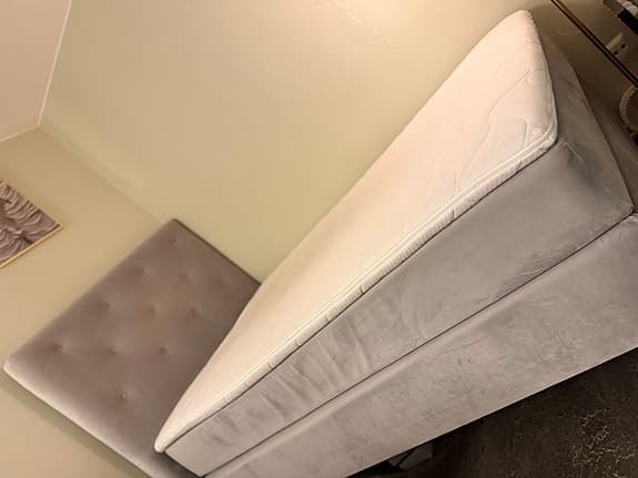 Mio säng med madrass 120x200 grå