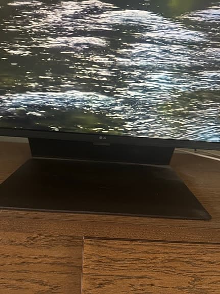 LG 4K Smart TV - 65 tum
