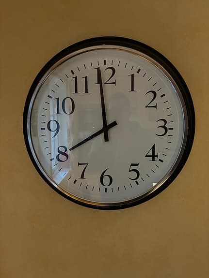 IKEA Bravur väggklocka
