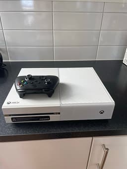 Microsoft Xbox One spelkonsol vit