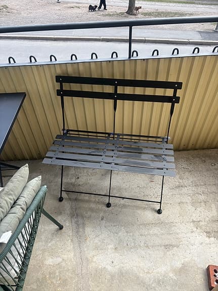 Bänk från Åhléns
