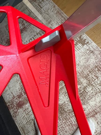 Magis hair one stolar i plast röd och mörkgrå