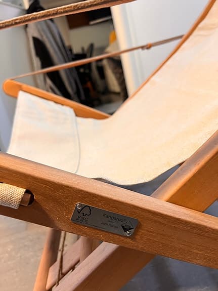 Berga Form solstol i teak med beige tyg