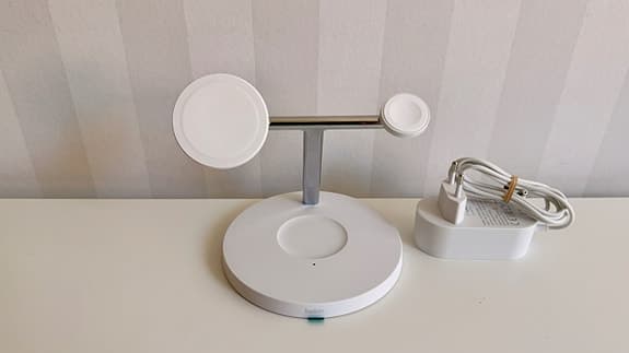 Belkin BOOST↑CHARGE PRO 3-i-1 trådlös laddare med MagSafe