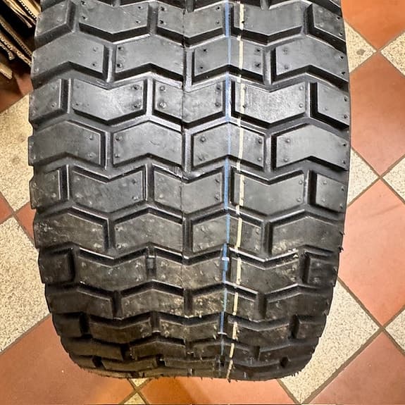 Däck till gräsklippare 16x7.50-8