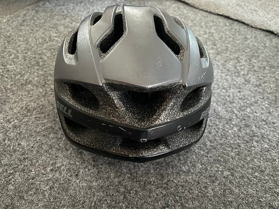 Cykelhjälm grå/svart