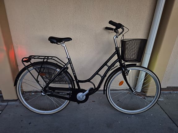 Toppenskick som ny damcykel 28"