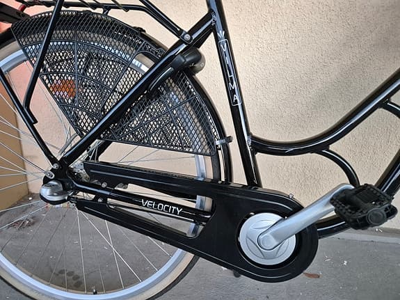 Toppenskick som ny damcykel 28"