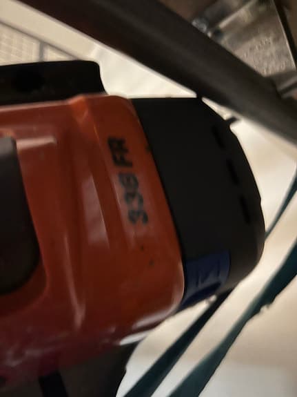 Husqvarna 336 Fr röjsåg med sele och skyddshjälm