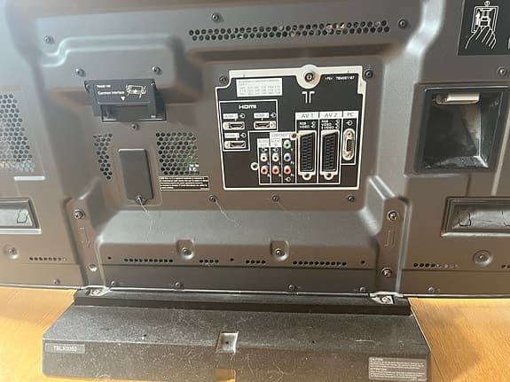 Panasonic TV svart 42 tum