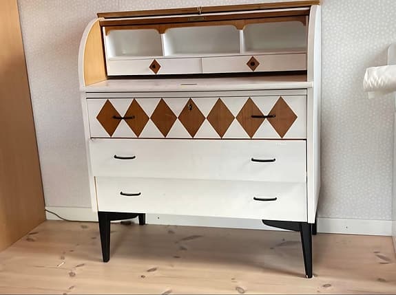 Retro byrå/sekretär