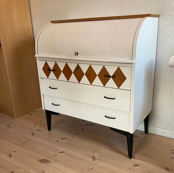 Retro byrå/sekretär