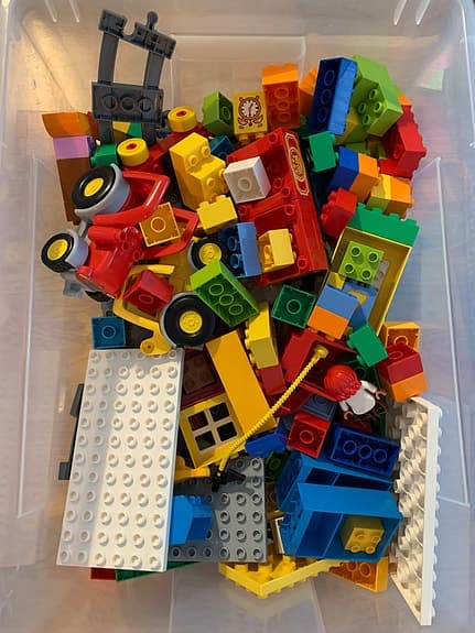 Duplo; stort paket fordon och duplobitar m.m.