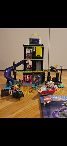LEGO DC Super hero girls