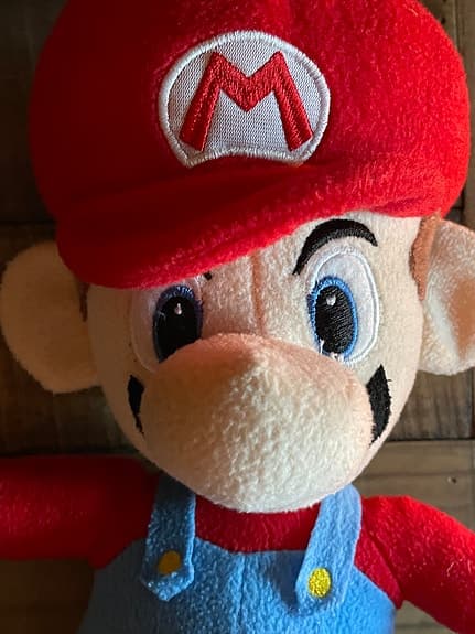 Officiell Super Mario mjukisdjur röd/blå